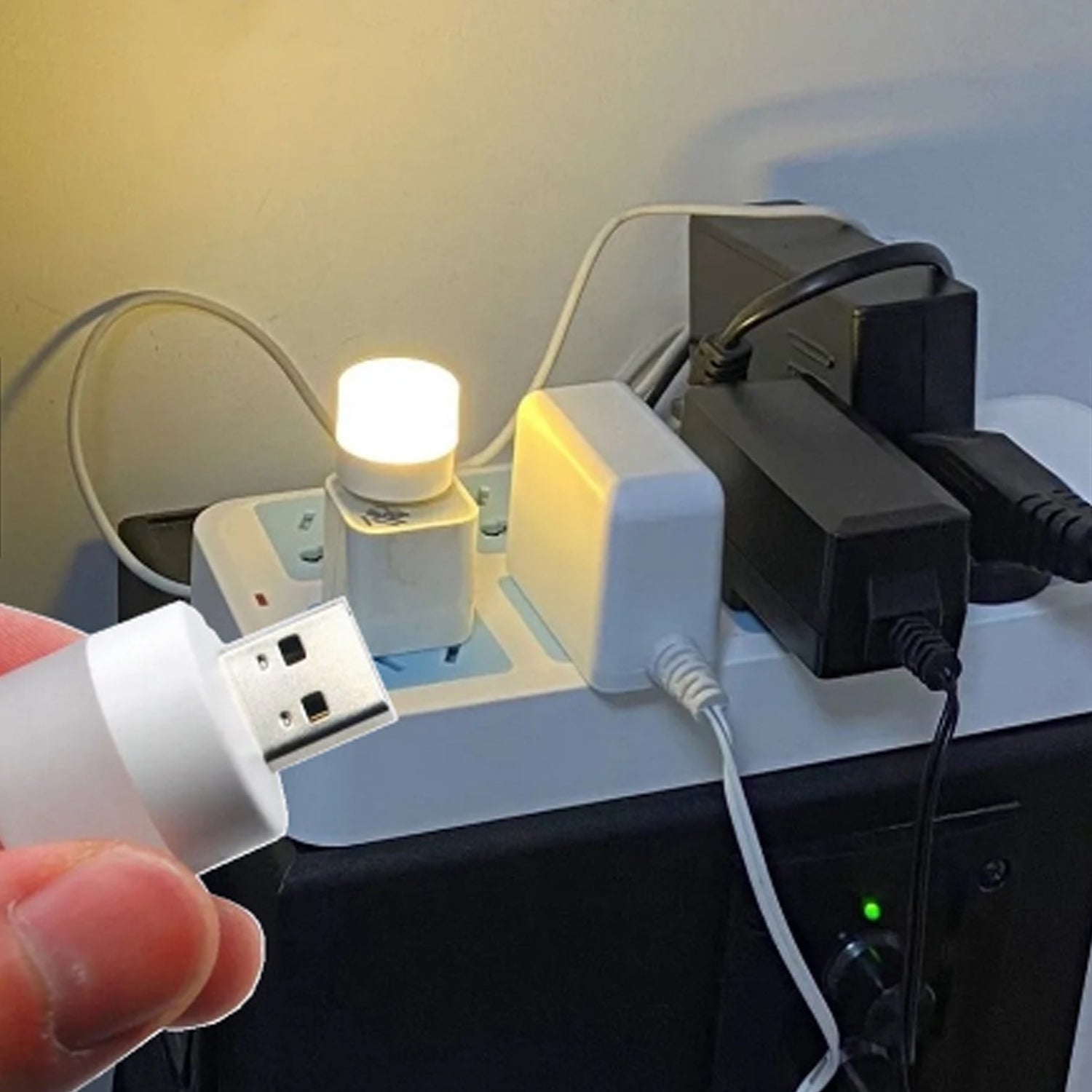 6096A Small USB Bulb used in official places for room lighting purposes. (Yellow Color) 6096A Small USB Bulb used in official places for room lighting purposes. (Yellow Color)